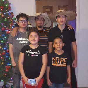 Meet your Posher, PiÃ±a